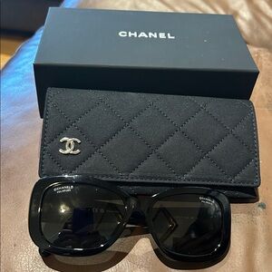 CHANEL Glossy Black Sunglasses New WOT